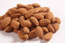 Kayısı Çekirdeği Yağı Göz Çevresi